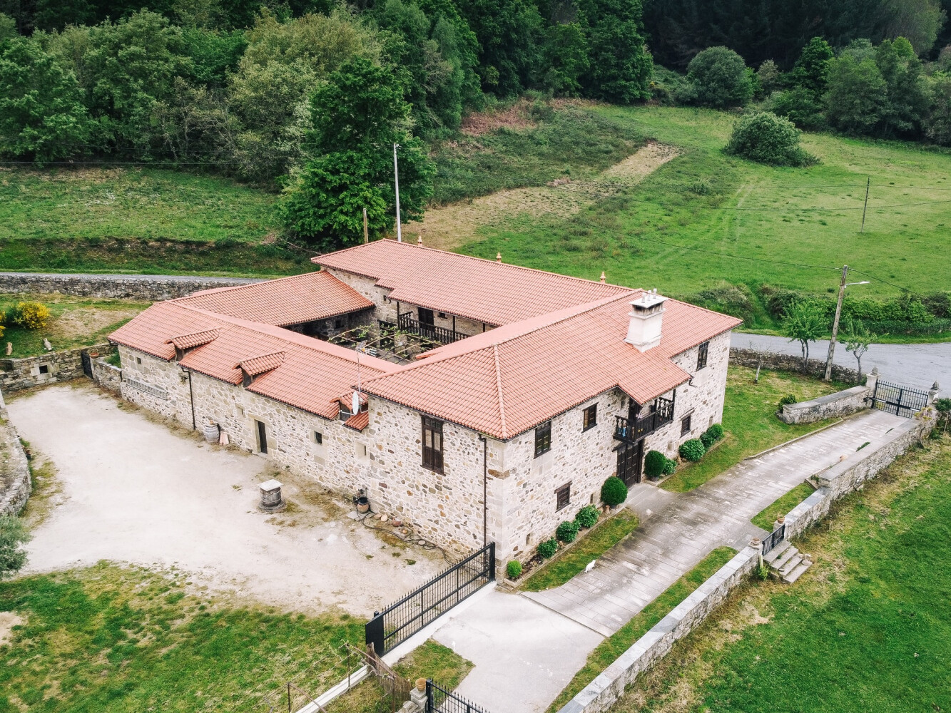 CENTRO OLEIRO RECTORAL DE GUNDIVÓS