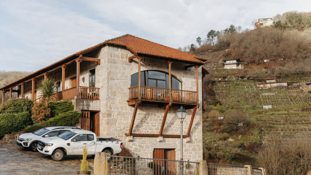 VIA ROMANA ADEGAS E VIÑEDOS